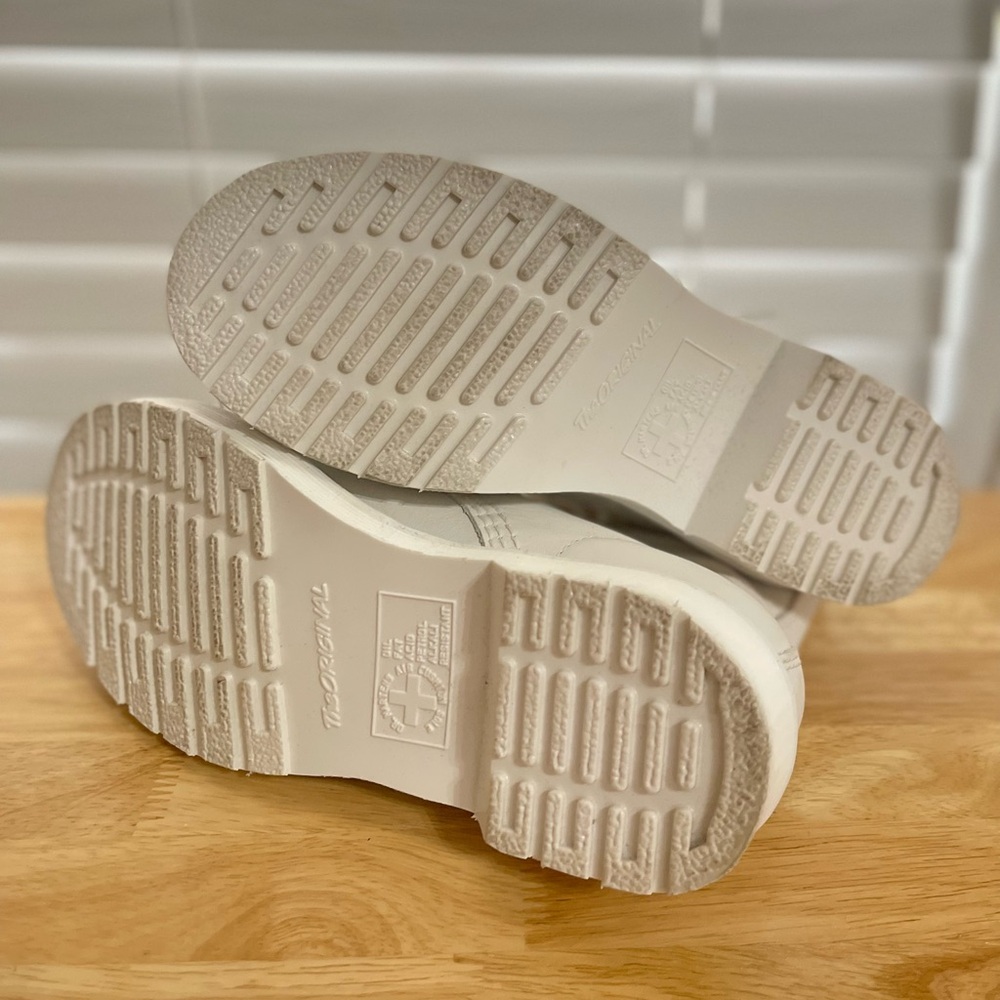 Dr. Martens white leather pascal 1460 - Picture 9 of 9